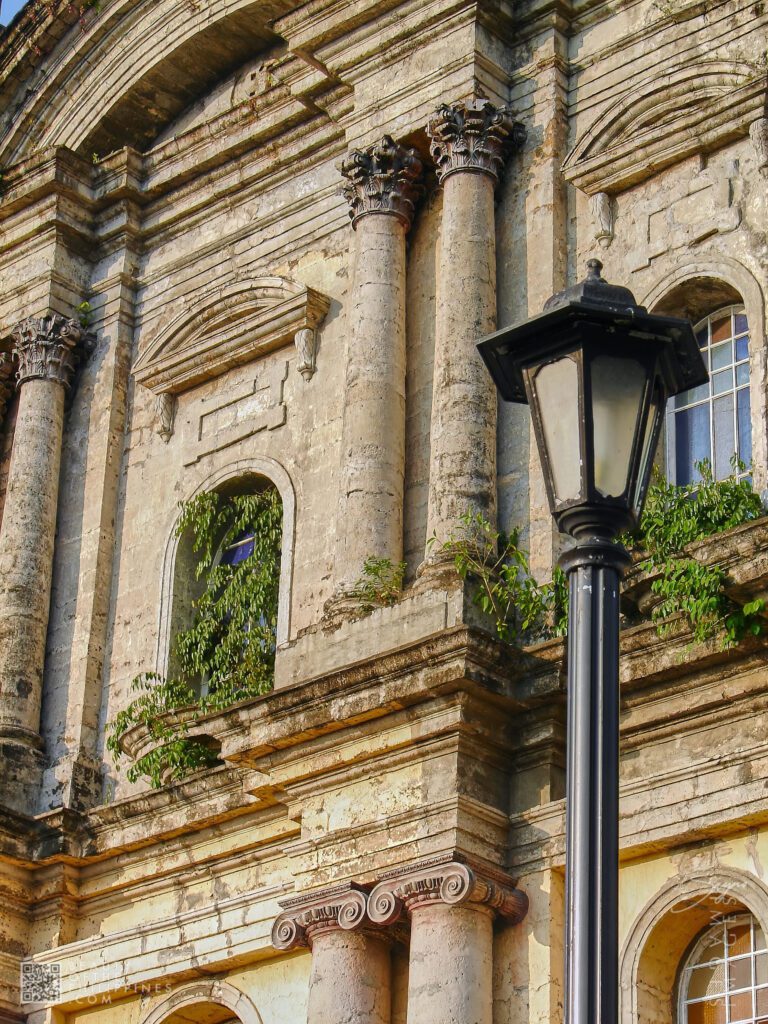 Taal Basilica Batangas 2007-04-06 2007-04-06 DSC04398 marianosayno
