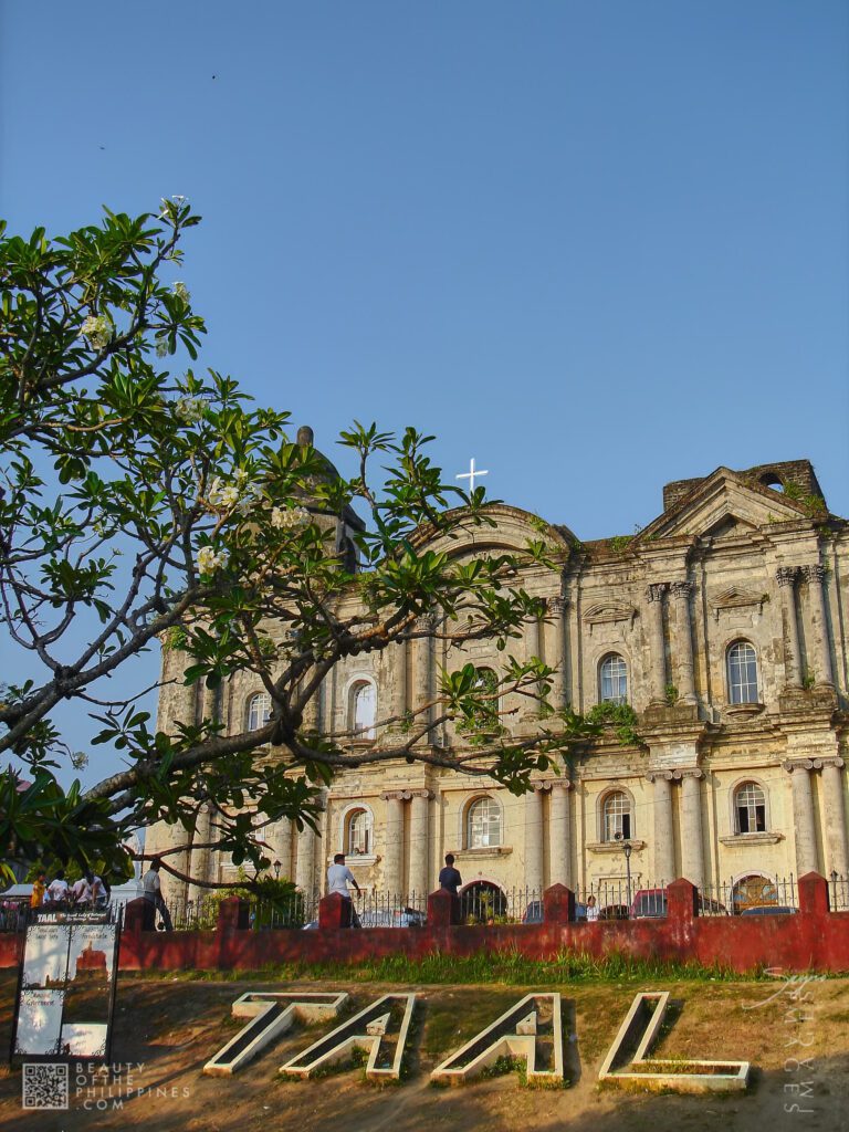Taal Basilica Batangas 2007-04-06 2007-04-06 DSC04414 marianosayno